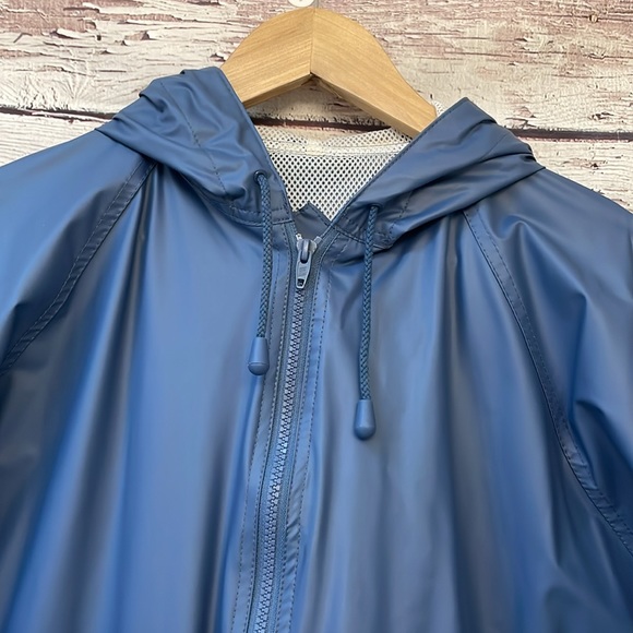 Women's Hooded Raincoat - Picture 2 of 12